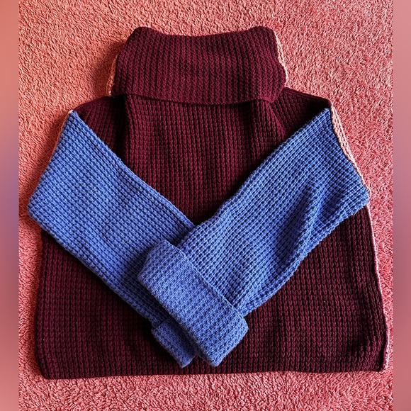 Free People Sweater - Picture 2 of 5